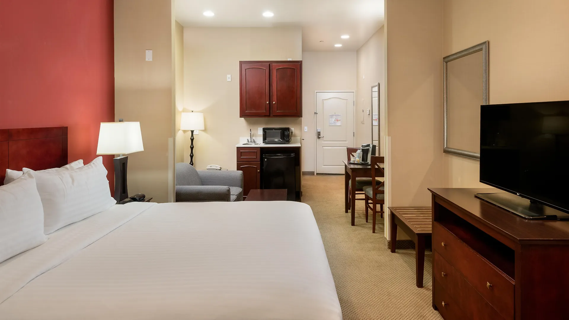 Holiday Inn Express Hotel & Suites Los Angeles Airport Hawthorne By Ihg 3*,
