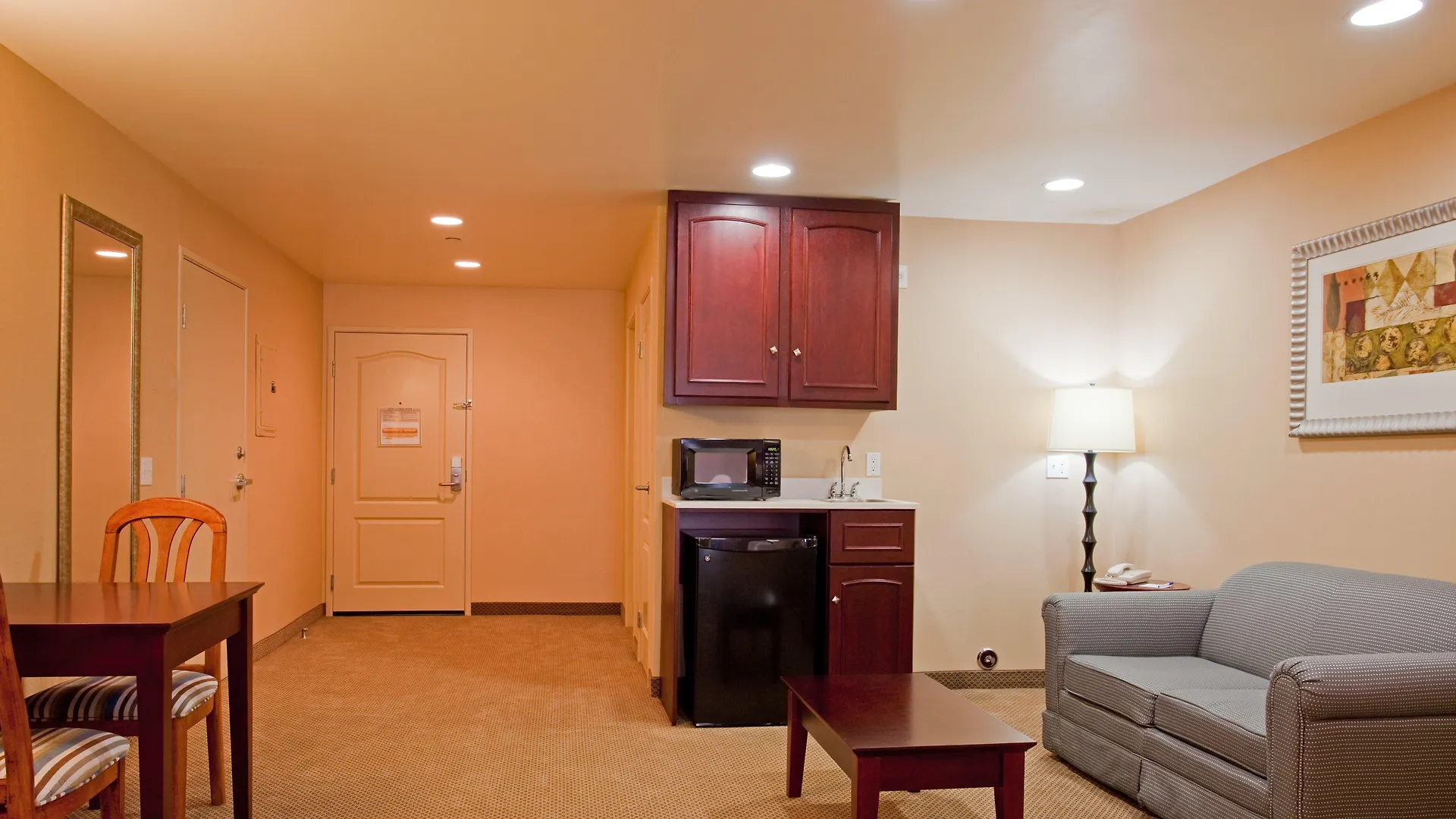 Holiday Inn Express Hotel & Suites Los Angeles Airport Hawthorne By Ihg 3*,  USA