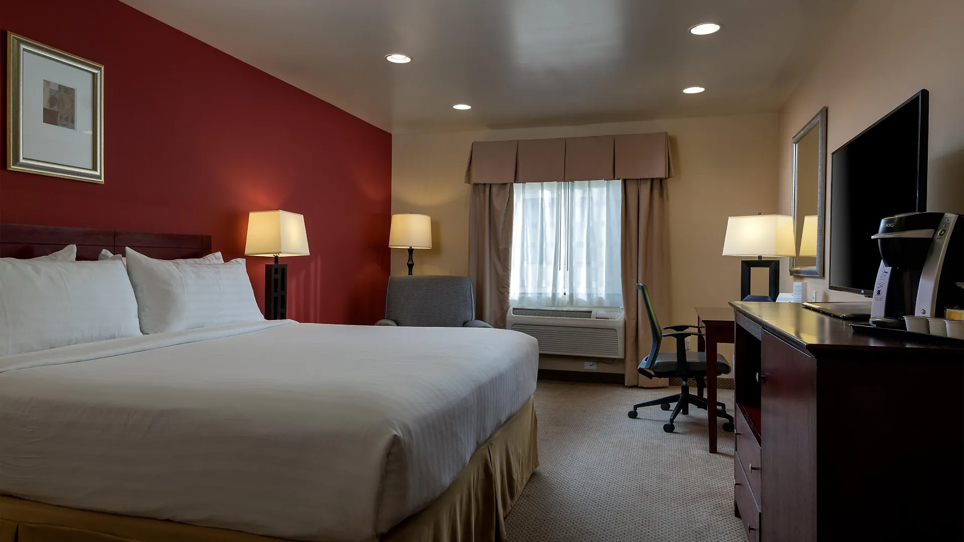 Holiday Inn Express Hotel & Suites Los Angeles Airport Hawthorne By Ihg 3*,